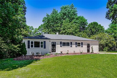 2010 Brook Dr, Asheboro, NC 27205 - photo 2