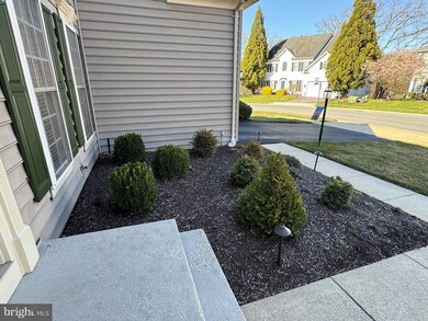 819 Queens Park Dr, Owings Mills, MD 21117 - photo 4