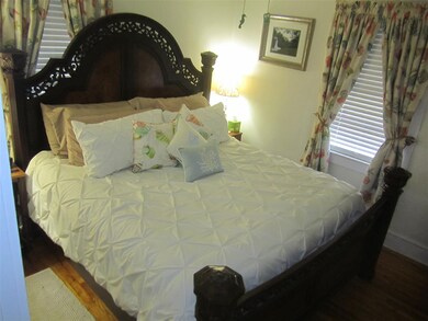 102 S Oak St unit 102 SOUTH OAK STREET, Myrtle Beach, SC 29577 - photo 3