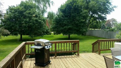 June after trees bud, so much privacy!!