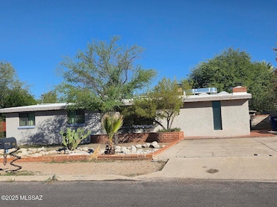 5741 E Mabel St, Tucson, AZ 85712 - photo 2