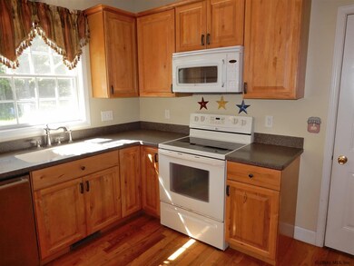 214 Smith Hill Rd, Troy, NY 12180 - photo 4