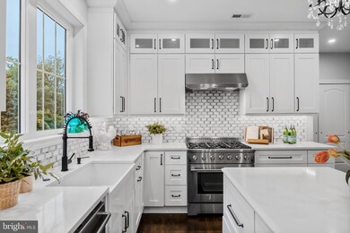 28 Sheffield Dr, Moorestown, NJ 08057 - photo 7