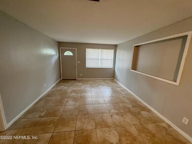 3925 Macgregor Dr, Jacksonville, FL 32210 - photo 4