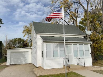 1130 W Main St, Princeton, WI 54968 - photo 4