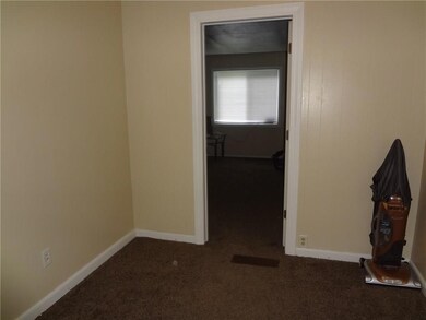 1005 66th St, Windsor Heights, IA 50324 - photo 6