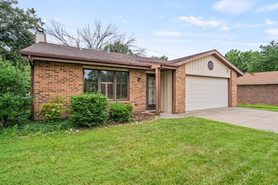 2002 Chapel Hill Rd, Columbia, MO r03
