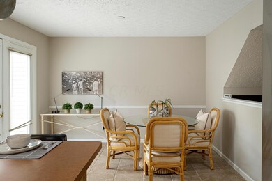 5277 Meadowknoll Lane_MLS_09