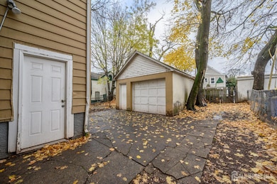 377 Delavan St, New Brunswick, NJ 08901 - photo 4