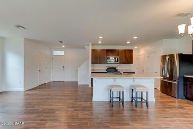 9-569-Armoyan-Way-6