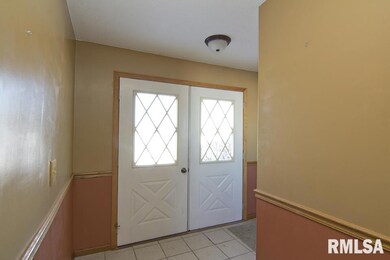 4708 Montana Ave, Davenport, IA 52806 - photo 5