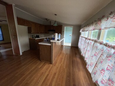 1647 Warner Bridge Rd, Shelbyville, TN 37160 - photo 2