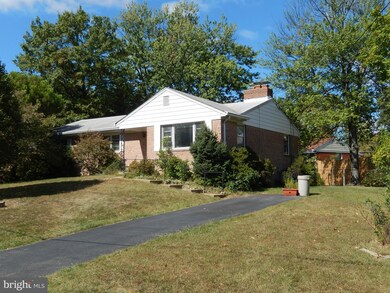 3320 Kaywood Dr, Falls Church, VA 22041 - photo 2