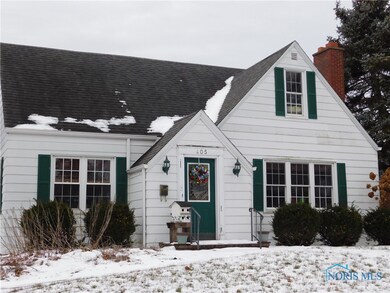 2364 Sq Ft plus 800+ Sq Ft. Basement
