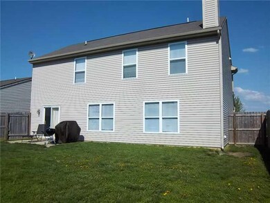 2646 Longleaf Dr, Greenwood, IN 46143 - photo 2