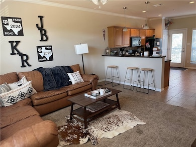 305 Holleman Dr E unit 605, College Station, TX 77840 - photo 3