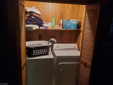 3014 Sherrill Ave, Jamestown, NC 27282 - photo 7