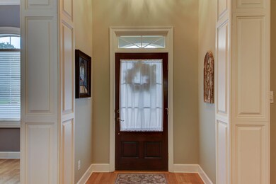 105 Inglenook Circle-4