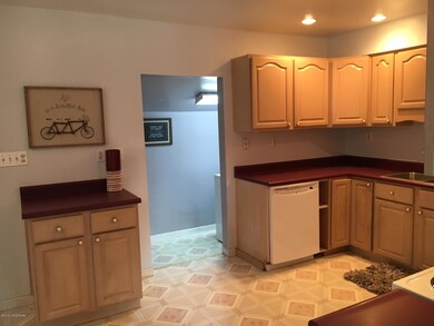 6501 Larch Ct, Louisville, KY 40229 - photo 6