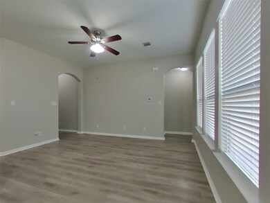 12850 Spruce Cir, Tomball, TX 77375 - photo 4