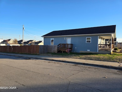 2401 S Wall Ave, Joplin, MO 64804 - photo 7