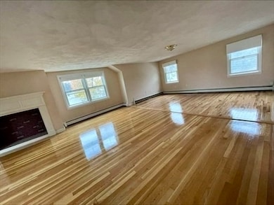 7 Lydon Ct unit 2, Woburn, MA 01801 - photo 4