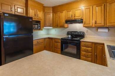 8 Whitcomb Ave, West Lebanon, NH 03784 - photo 6