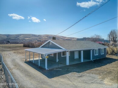 1702 Ahtanum Rd