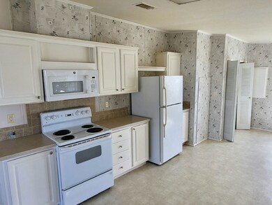 182 Oleander St unit 182, Nokomis, FL 34275 - photo 6