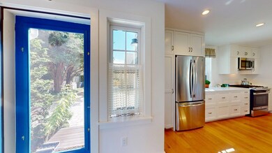 34 Pearl St unit 2, Provincetown, MA 02657 - photo 3