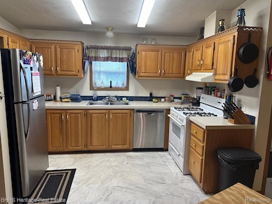 All appliances included!  Many tasty meals for you and yours!