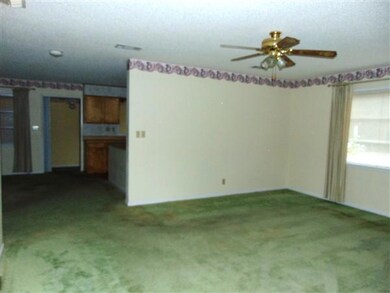 Living Room (3)