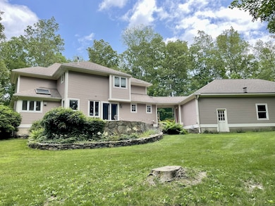 67 Transylvania Rd, Roxbury, CT 06783 - photo 5