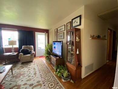 140 Debruler Dr, Lincoln, IL 62656 - photo 6