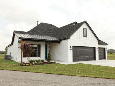 235 W 130th St S, Jenks, OK 74037 - photo 3