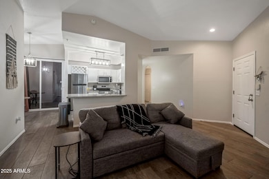 2929 W Yorkshire Dr unit 1102, Phoenix, AZ 85027 - photo 4