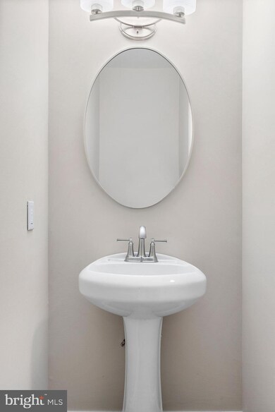 127 Meadow View Ln, Lansdale, PA 19446 - photo 4