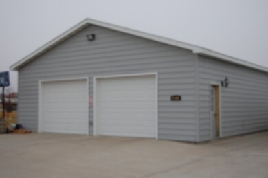 detached garage<|><|>