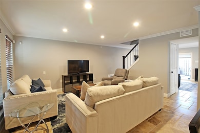 10386 Hammerly Blvd unit 32, Houston, TX 77043 - photo 4