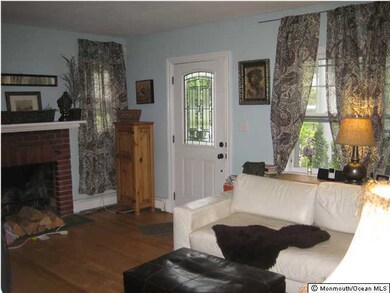 29 Manning St, Red Bank, NJ 07701 - photo 2