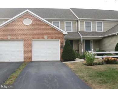 4085 Laurel Ln, Mount Joy, PA 17552 - photo 2