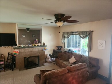 167 Hamilton Ave, Vandergrift, PA 15690 - photo 4