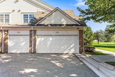 5201 Widgeon Ln, Walled Lake, MI 48390 - photo 5