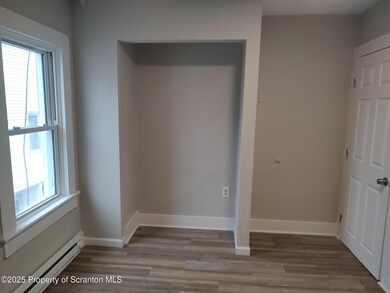 1010 Snyder Ave, Scranton, PA 18504 - photo 7