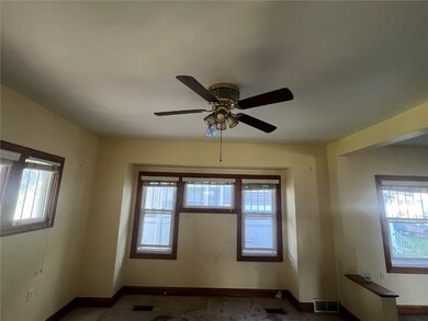 722 G Ave NW, Cedar Rapids, IA 52405 - photo 5