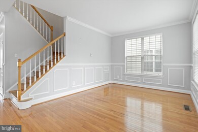 26178 Lands End Dr, Chantilly, VA 20152 - photo 7