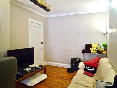 176 Winthrop Rd unit 4, Brookline, MA 02445 - photo 3