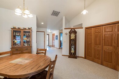 1916 Bluebell Ln, Stevens Point, WI 54482 - photo 5