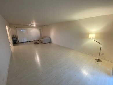 9240 Gross Point Rd unit 406A, Skokie, IL 60077 - photo 3