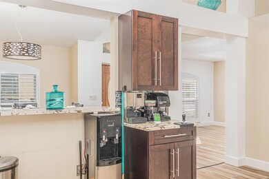 261 SW Inwood Ave-FULL-5